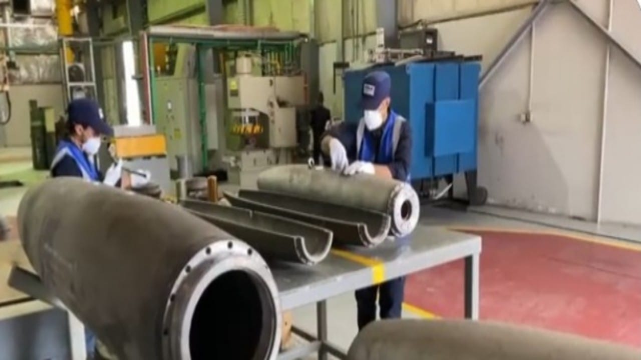 الانتهاء من تصنيع أجسام قنابل دفاعية للطائرات في أحد المصانع العسكرية بالمملكة “فيديو”