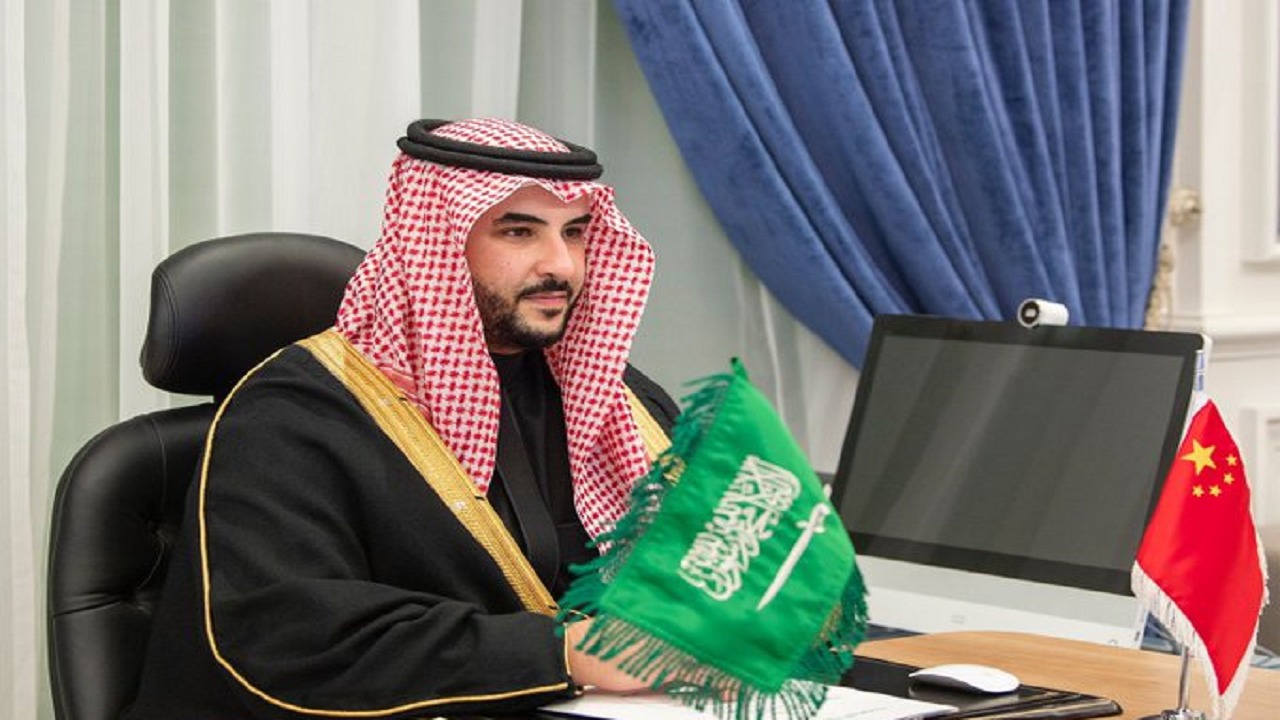 نائب وزير الدفاع يلتقي بمستشار الدولة وزير الدفاع بجمهورية الصين