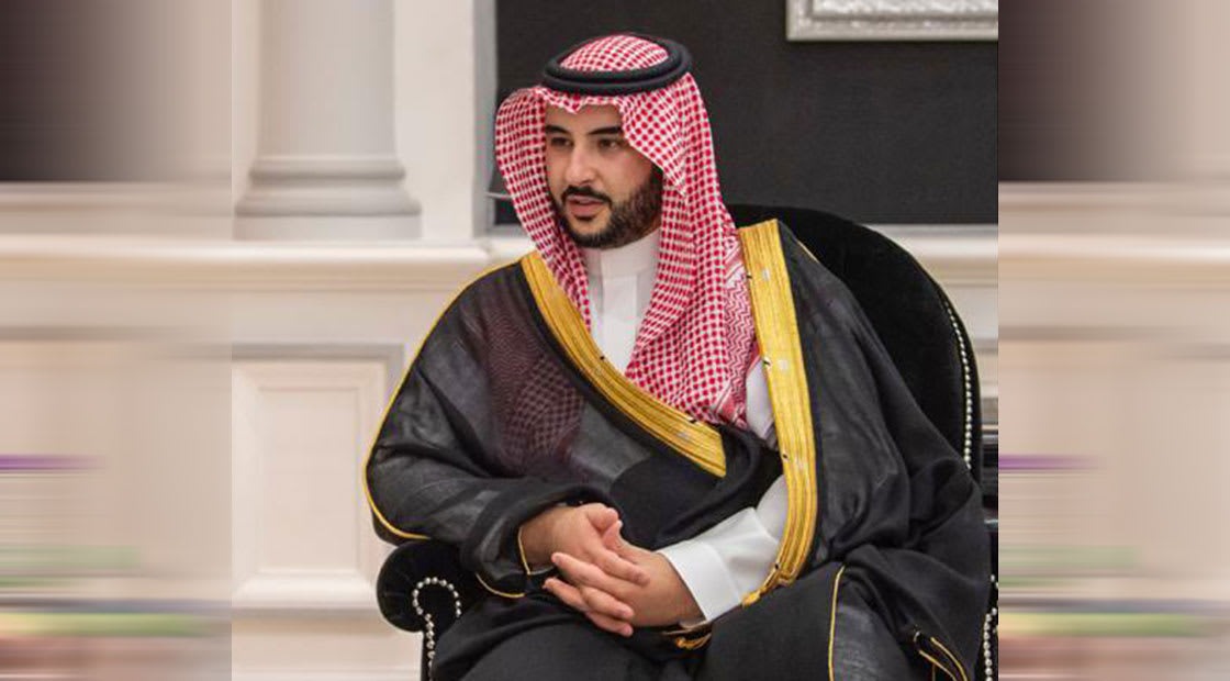الأمير خالد بن سلمان يعقد اجتماعا مع المبعوث الأمريكي إلى اليمن