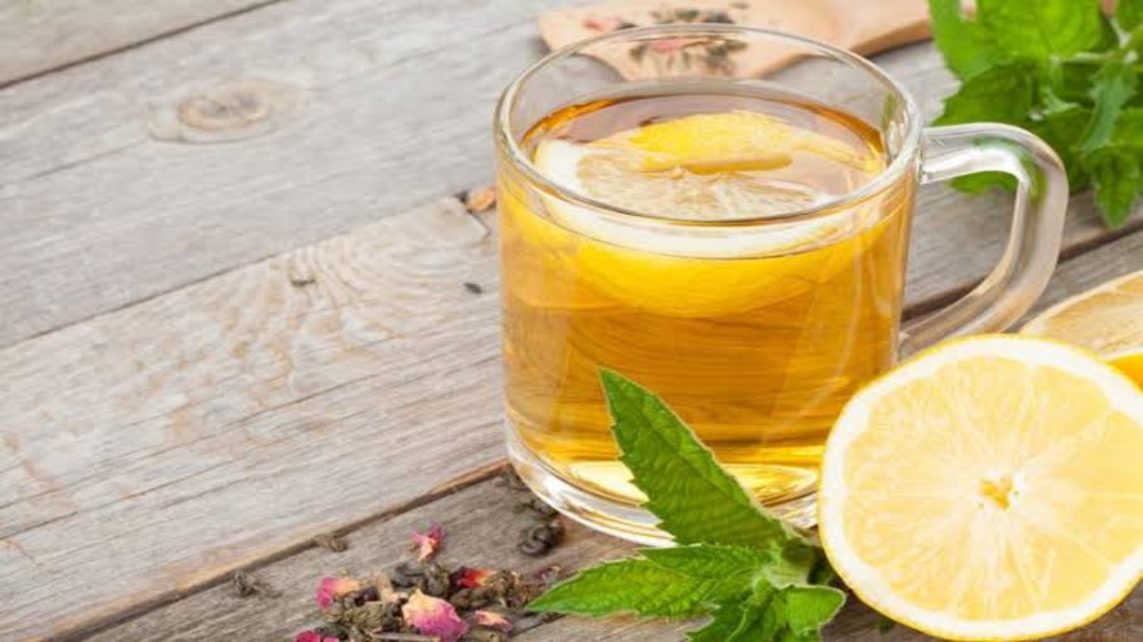 نصائح للاستفادة من الليمون الساخن في نزلات البرد