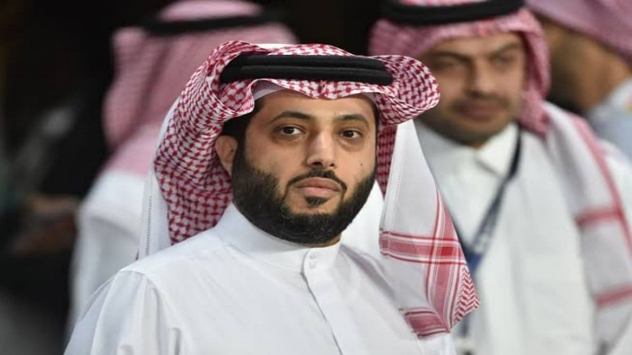 آل الشيخ يطمئن متابعيه على صحته بعد خضوعه لعملية جراحية:” أنا بخير”