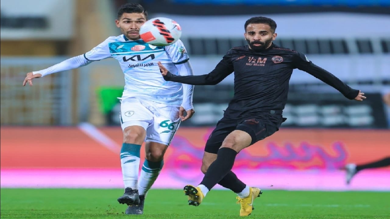 بالفيديو.. الشباب يتعادل إيجابياً أمام الفتح