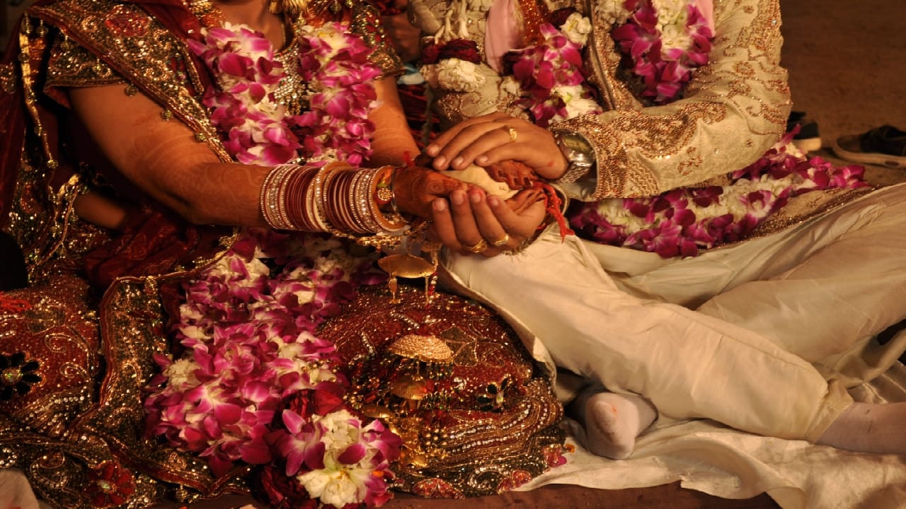 أول زواج عبر افتراضية “الميتافيرس” بحضور والد العروس المتوفى