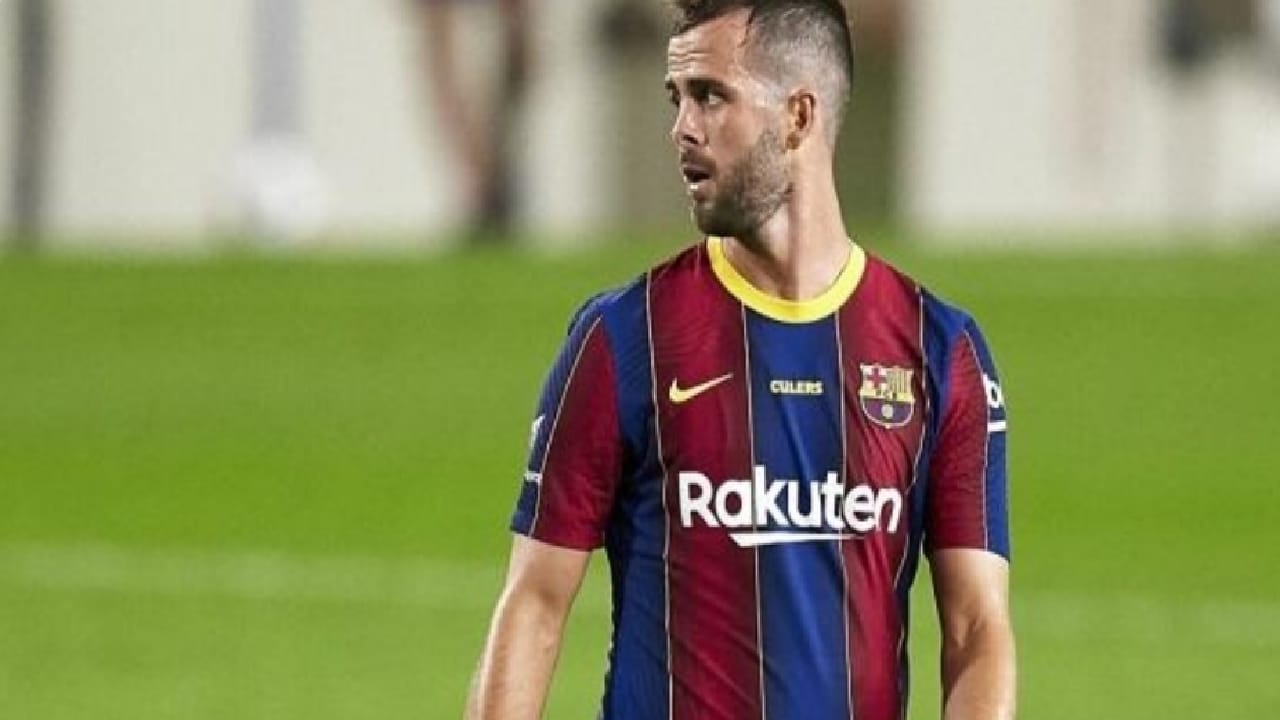 لاعب بشكتاش يرفض العودة إلى برشلونة