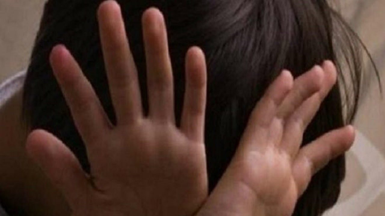 التحقيق في جريمة اغتصاب 30 طفلًا داخل مركز اجتماعي