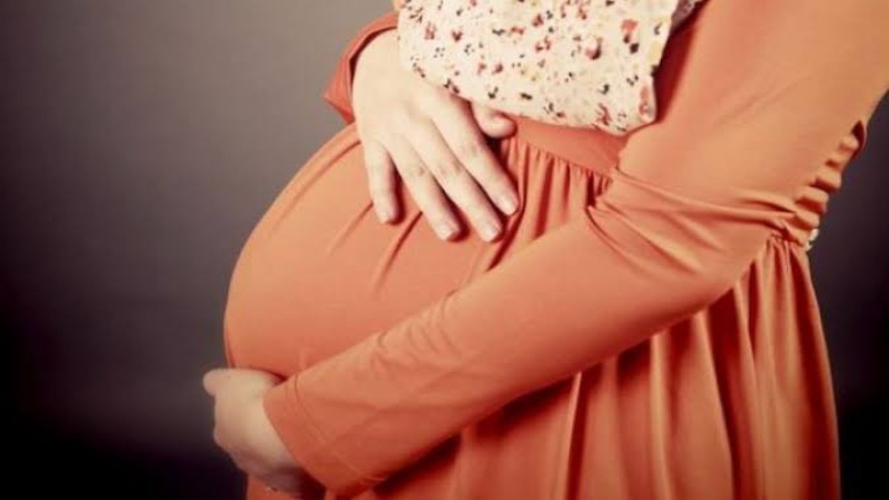 إصابة الحامل بكورونا في نهاية الحمل تهدد المولود بالوفاة