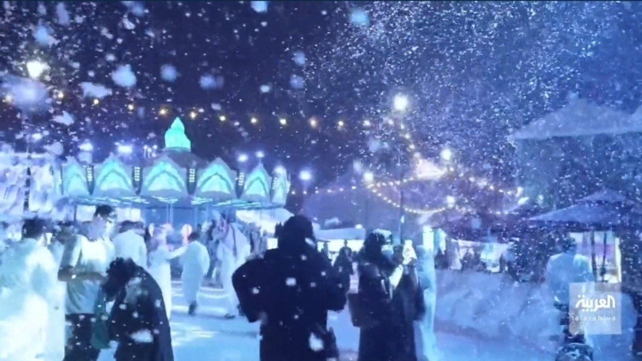 بالفيديو.. أجواء ترفيهية عالية توفرها القبة الثلجية في بوليفارد الرياض