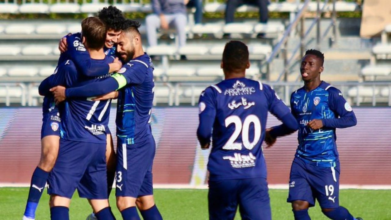 الفيحاء يتخطى الطائي بثنائية