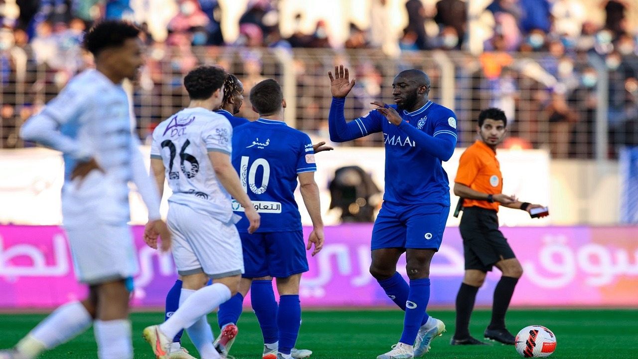 بالفيديو.. الهلال يسحق مرمى الطائي برباعية نظيفة