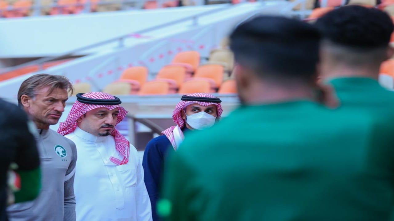 المنتخب الوطني يختتم تدريباته استعدادًا لمواجهة منتخب عمان