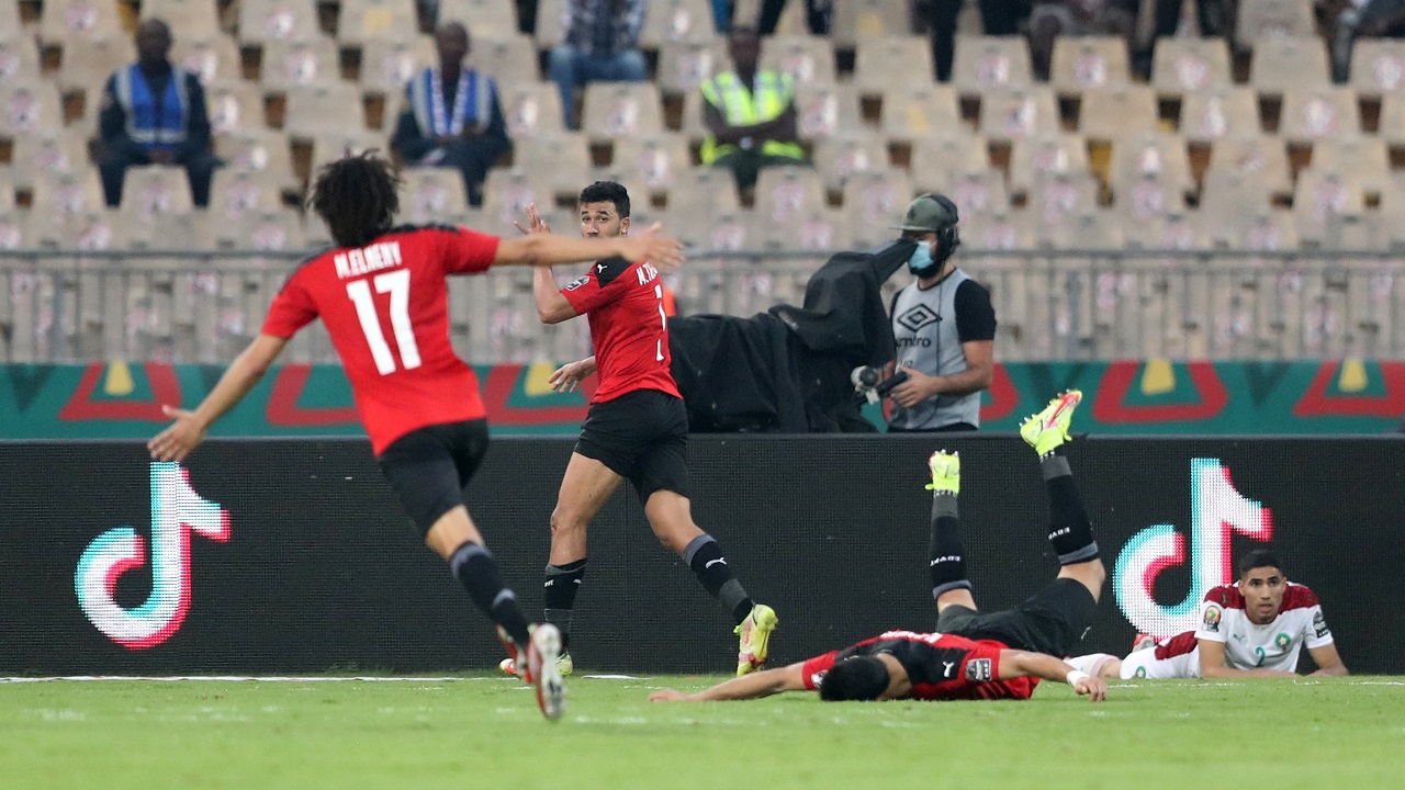 بالفيديو.. منتخب مصر يتأهل لنصف نهائي &#8220;أمم أفريقيا&#8221;