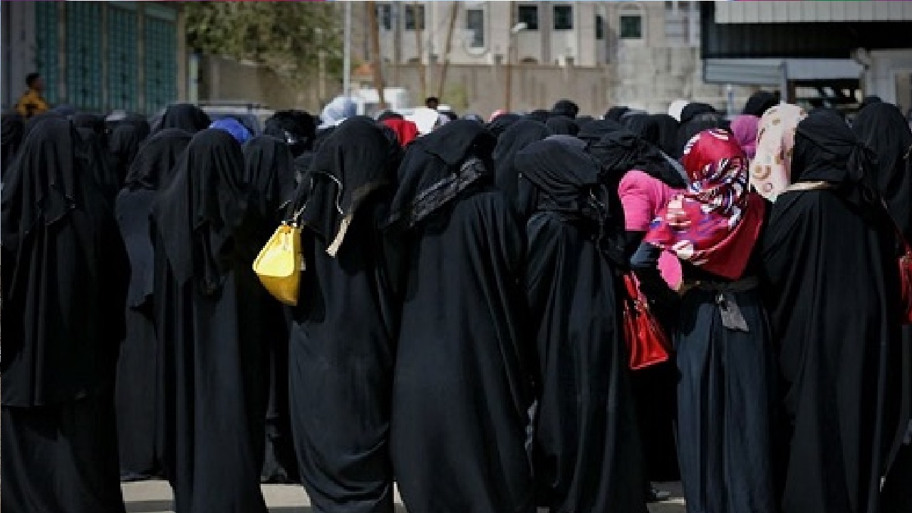 ميليشيا الحوثي الإرهابية تلجأ لـ”الدعارة” لابتزاز وقمع النساء باليمن