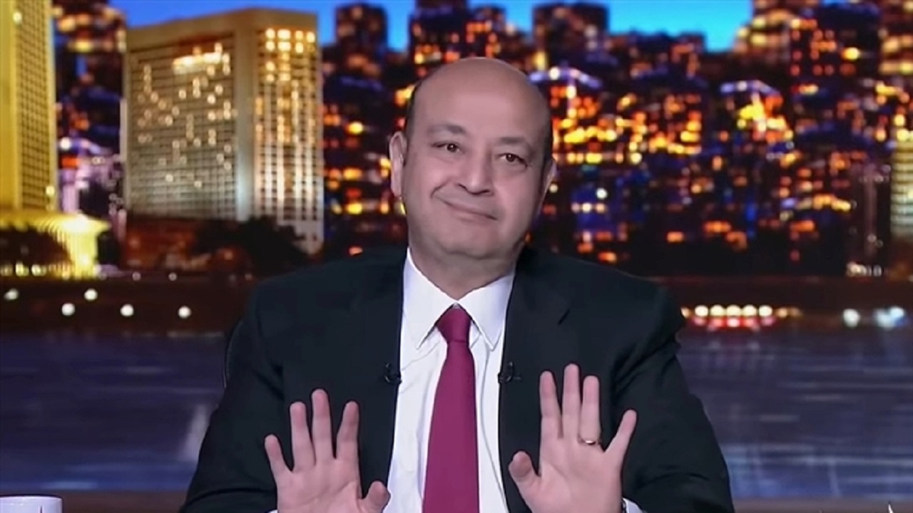 فيديو..عمرو أديب يحرج نائبًا على الهواء بعد اتهام منى زكي بنشر الشذوذ