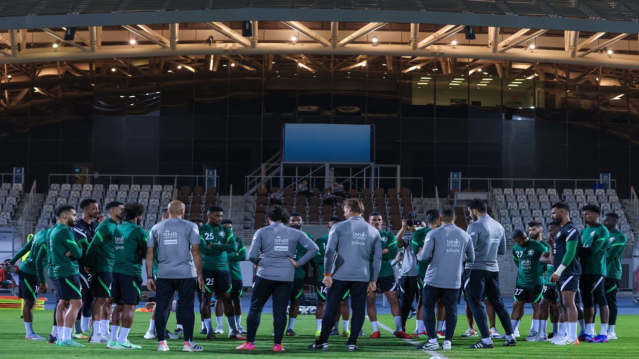 المنتخب الوطني يستأنف تحضيراته الميدانية استعدادا لمواجهتي عمان واليابان 