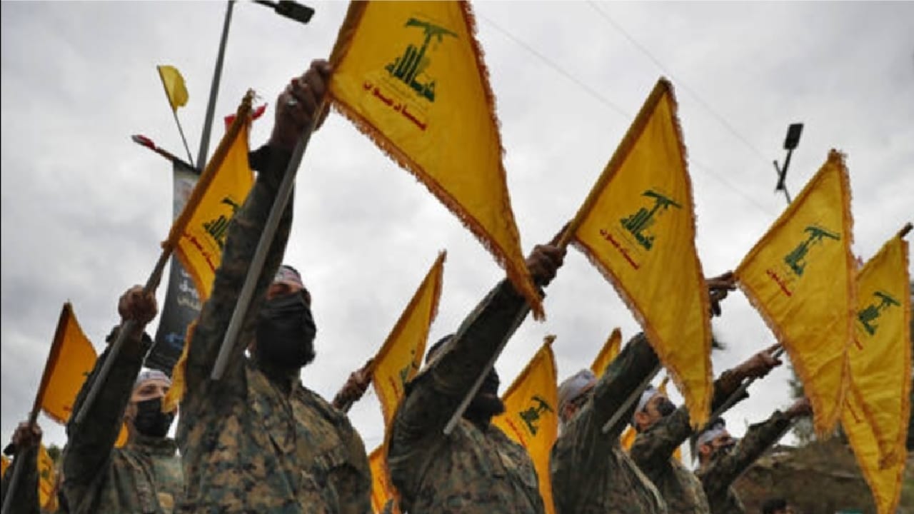الكويت تخلي سبيل 3 متهمين بقضية تمويل “حزب الله” مع منعهم من السفر