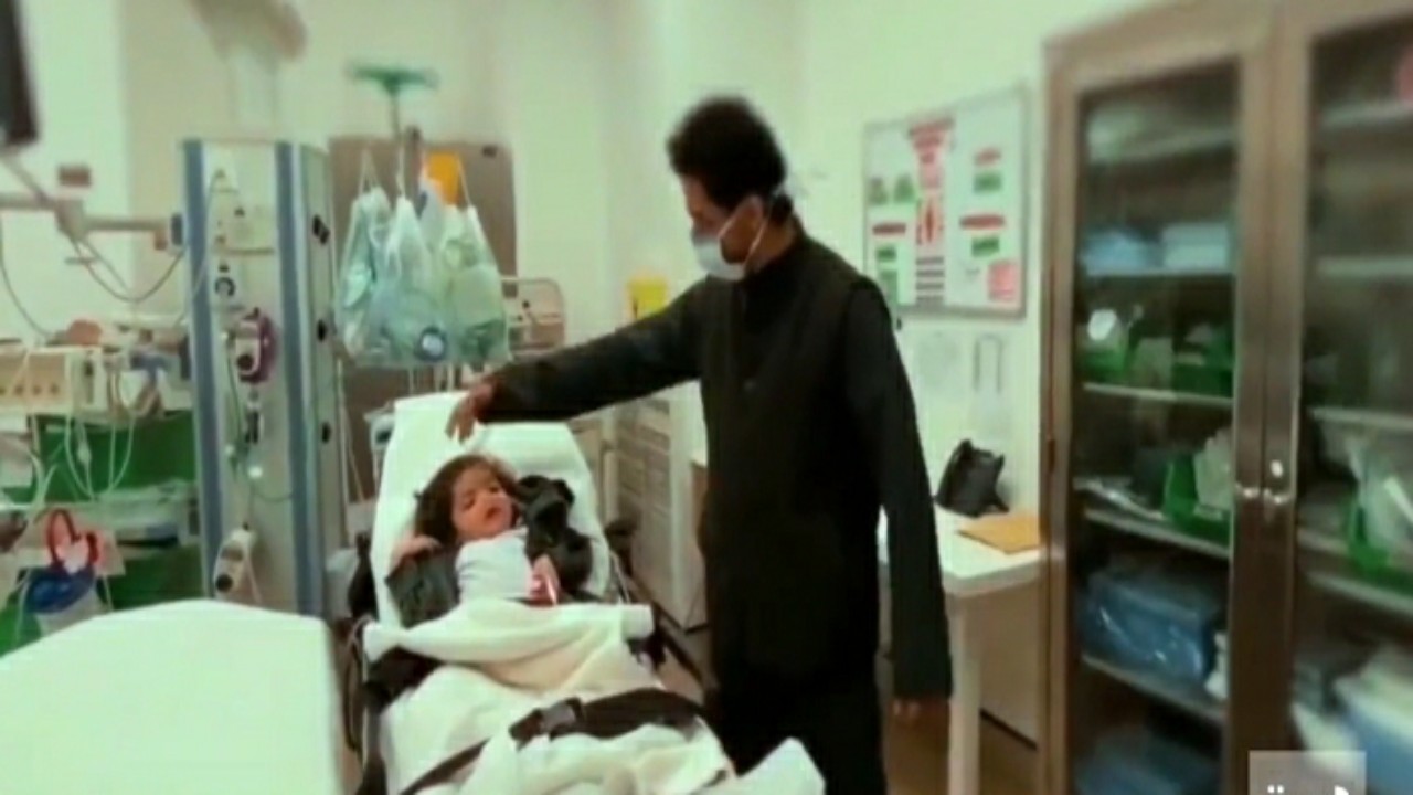 بالفيديو.. &#8220;جراح&#8221; يكشف تفاصيل عملية الطفل براك حسين في الرياض