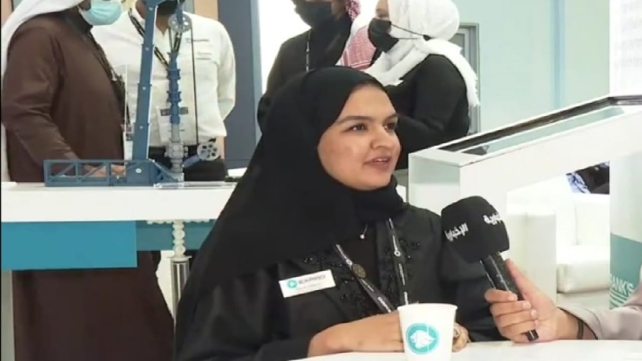 أول مهندسة بترول سعودية: تمكين المرأة في هذا القطاع ليس مستحيلاً (فيديو)