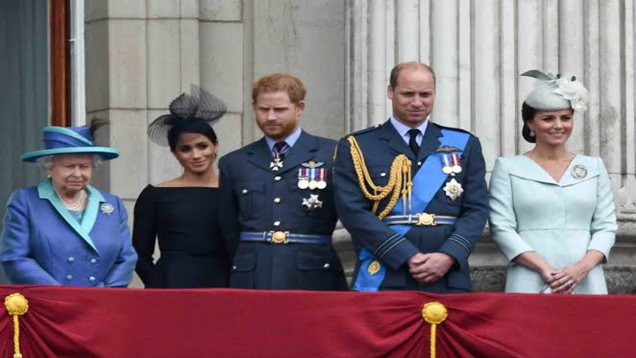 قلق داخل العائلة المالكة البريطانية بسبب مذكرات الأمير هاري