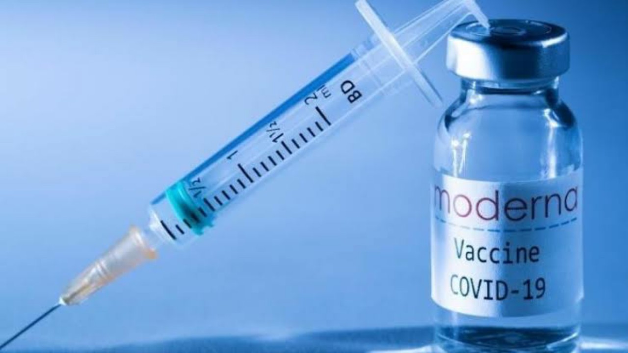 أمريكا تعطي الموافقة الكاملة للقاح موديرنا لمكافحة كورونا