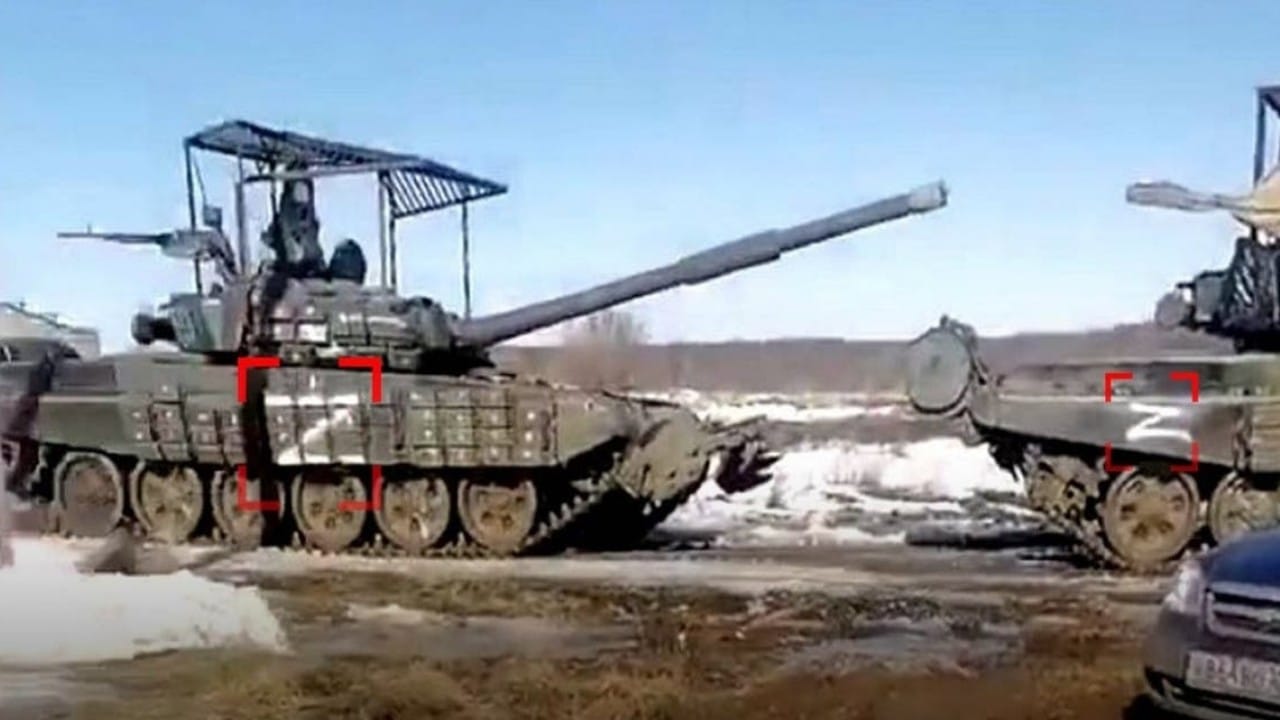 بالفيديو.. علامة غامضة على دبابات روسية تثير الجدل