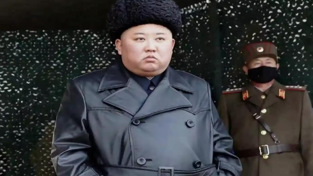 الزعيم الكوري يضع بستانيين في معسكرات الأشغال الشاقة لعدم اعتنائهم بأزهار عيد ميلاده