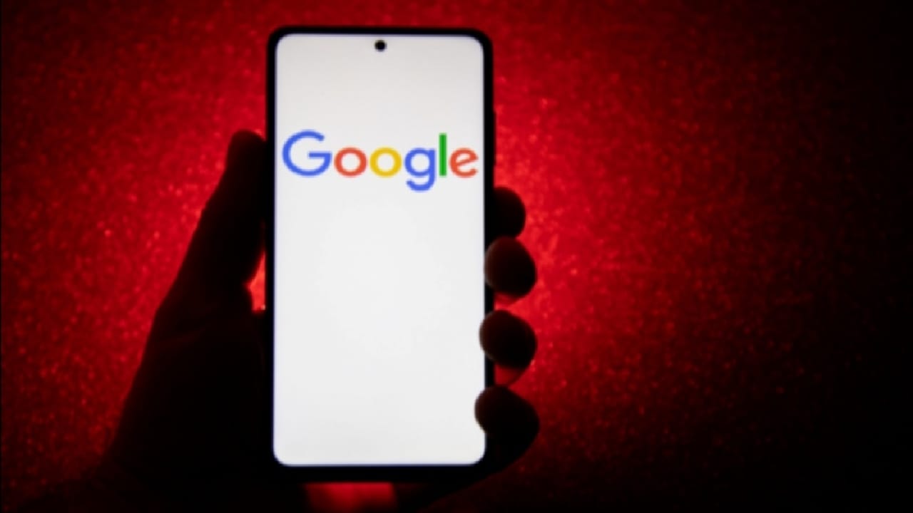 جوجل تحذر  مستخدمي أندرويد من تطبيق خطير يسرق التفاصيل المصرفية الشخصية