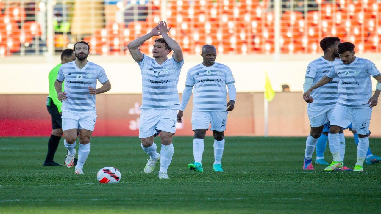 الطائي يعود لنغمة الانتصارات ويتفوق على الباطن