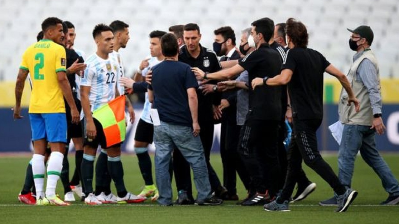 “فيفا” يقرر إعادة مباراة البرازيل والأرجنتين في تصفيات كأس العالم