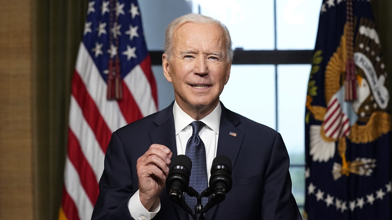 “بايدن”: سنكلف اقتصاد روسيا الكثير