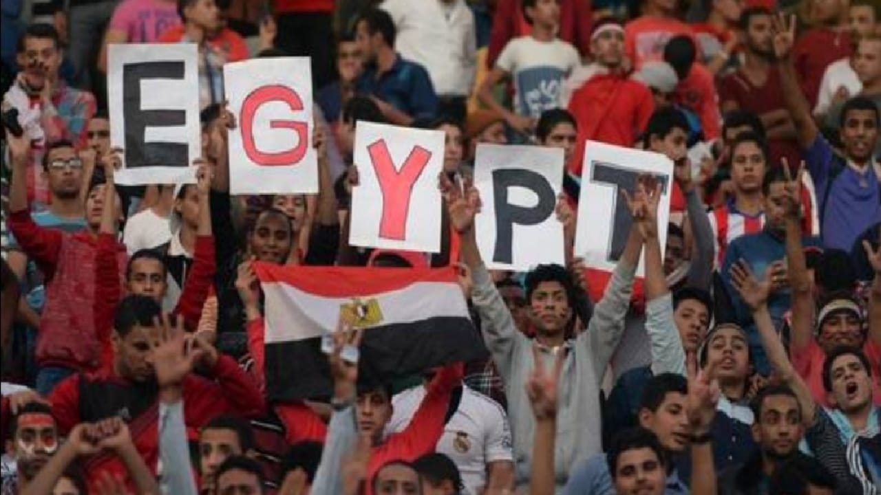مفاجأة تكشفها أسرة المهندس المتوفى بسبب خسارة منتخب مصر