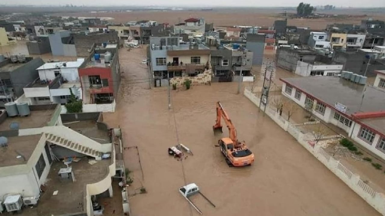 العثور على رفات طفل جرفته السيول قبل 60 يوم