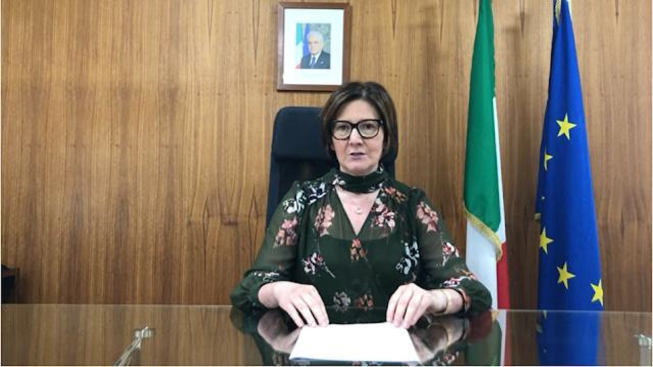 وفاة سفيرة إيطالية إثر سقوطها من شرفة منزلها