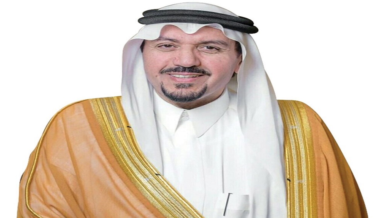 سمو أمير القصيم يُعزي أسرة الجاسر بوفاة الشيخ حمد الجاسر