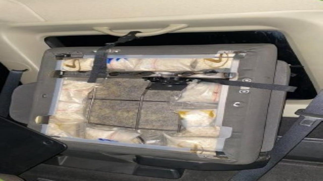 ضبط 21 ألف قرص من “الإمفيتامين” بحوزة مواطنين بالجوف