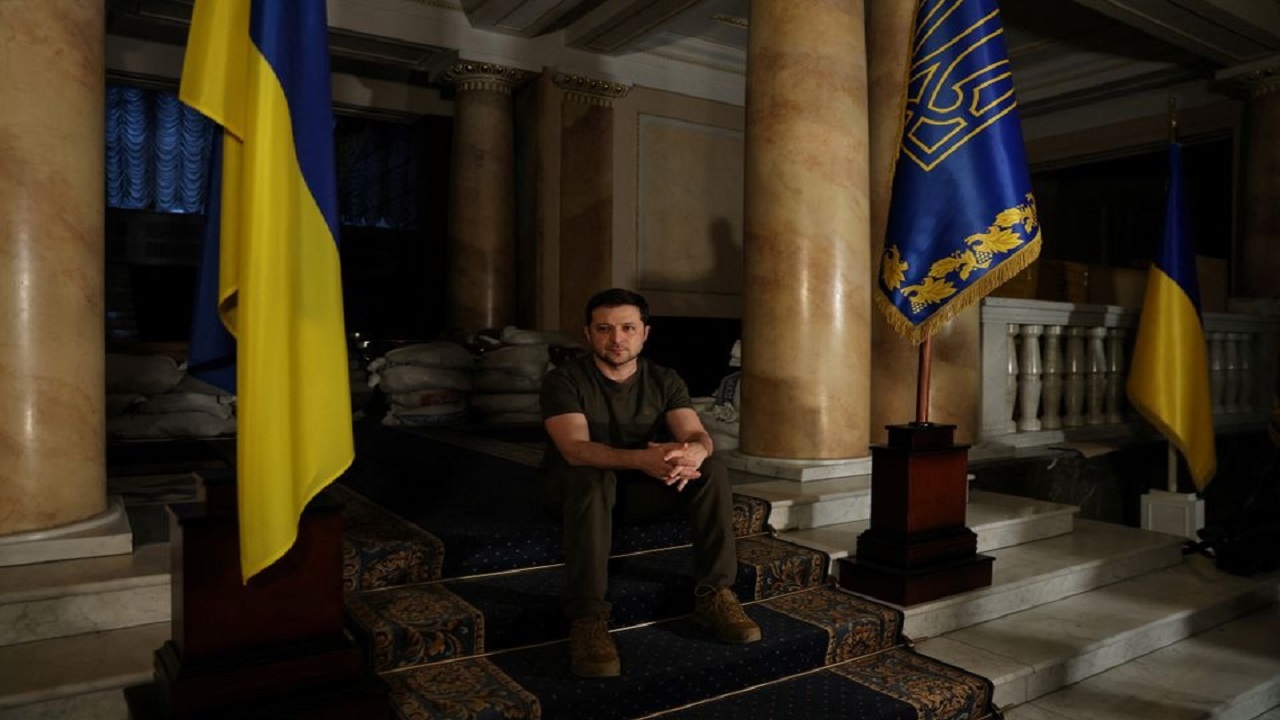 من قبو تحت الأرض.. رئيس أوكرانيا: لم أر عائلتي منذ 3 أيام