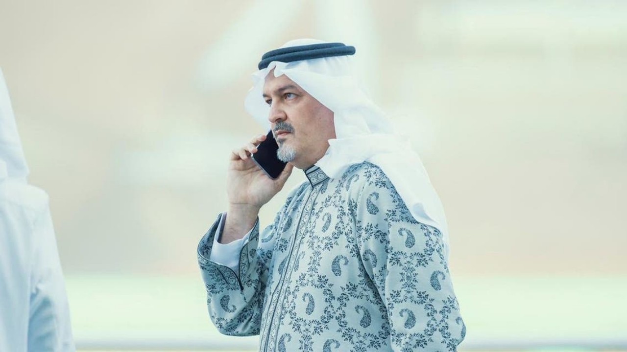 سر ملابس الأمير بندر الفيصل في كأس السعودية للخيل