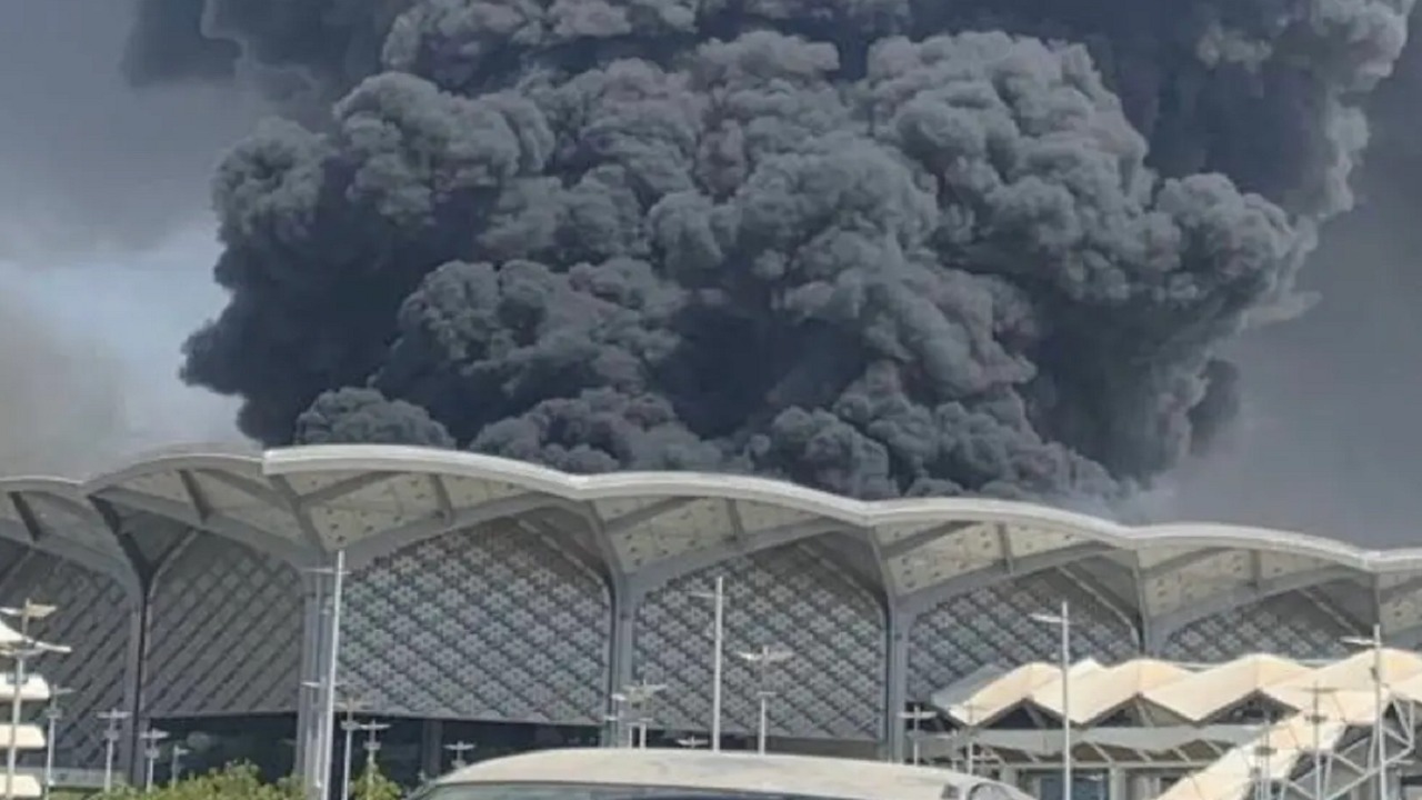 فيديو.. وزير النقل: حريق محطة قطار الحرمين سببه استهتار &#8220;بسيط&#8221;
