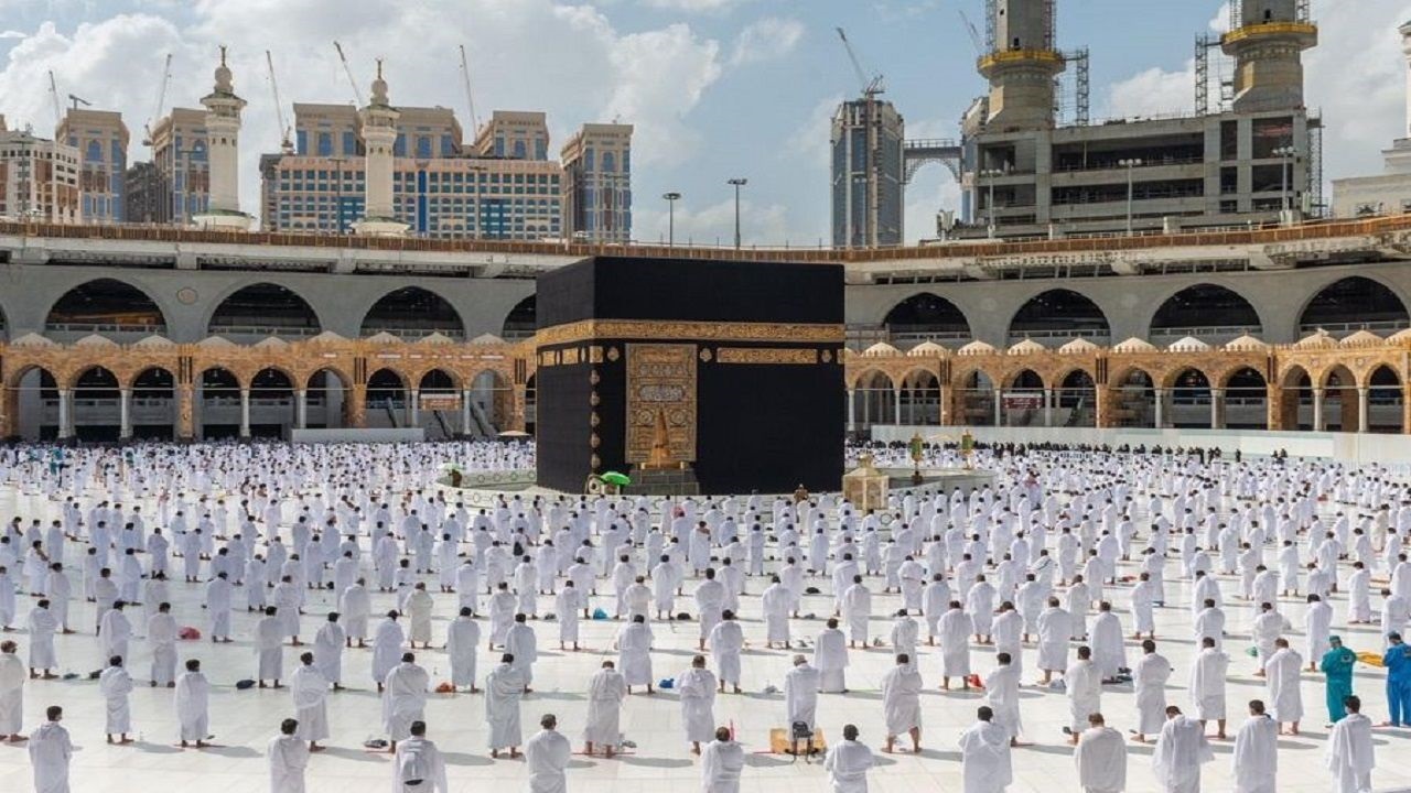 بالفيديو.. خطبة الجمعة من المسجد الحرام