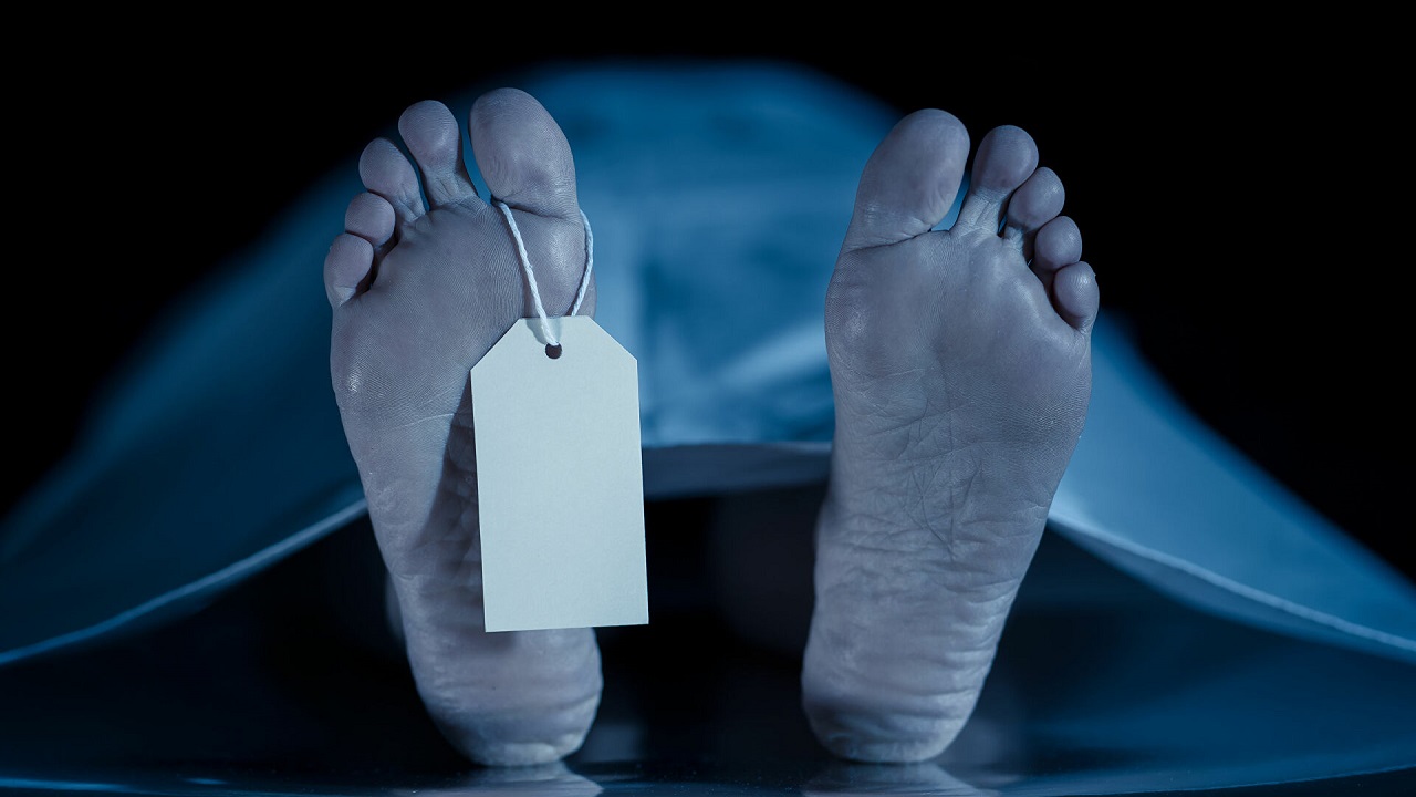 أم تنهي حياتها بعد ساعتين من انتحار ابنها