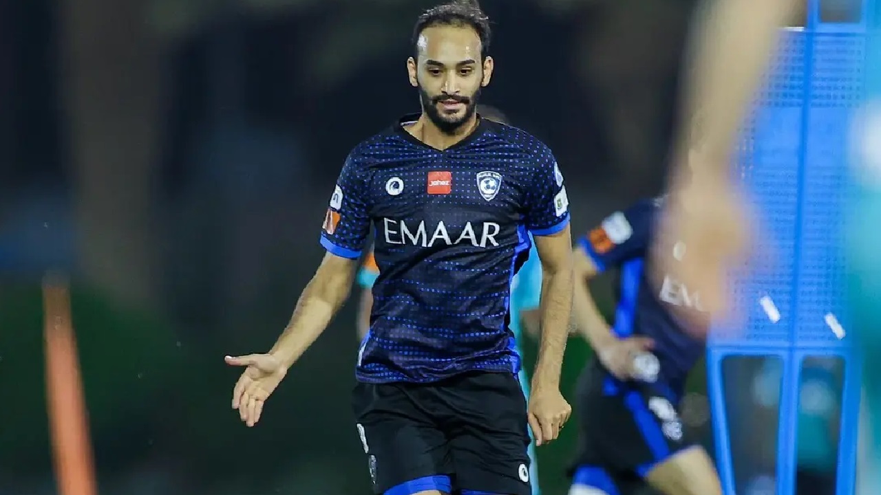 الهلال يستعيد خدمات الدوسري وعطيف