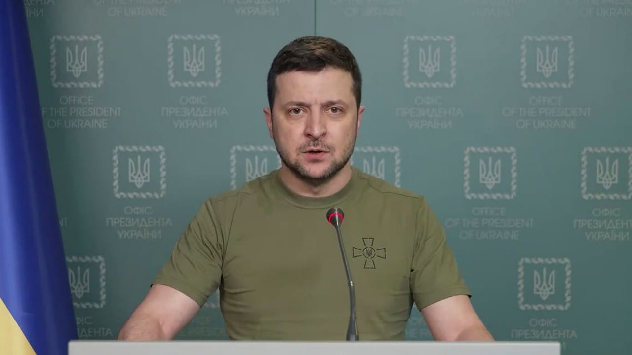 زيلينسكي: مقتل 1300 جندي أوكراني منذ بداية الحرب