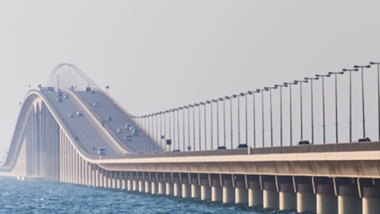 تحديث الإجراءات الخاصة بالمغادرين والقادمين للمملكة عبر جسر الملك فهد