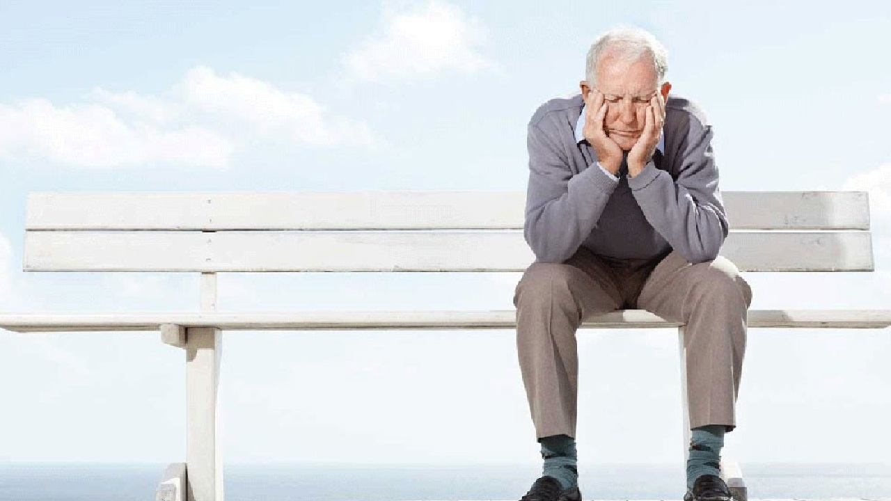 بالفيديو.. مختصة: الشعور بالوحدة يظهر لدى كبار السن بعد التقاعد