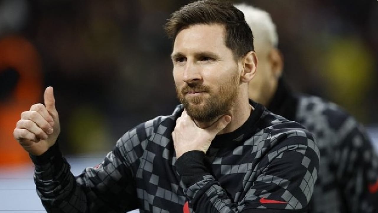 الكشف عن مستقبل “ميسي” نجم باريس سان جيرمان