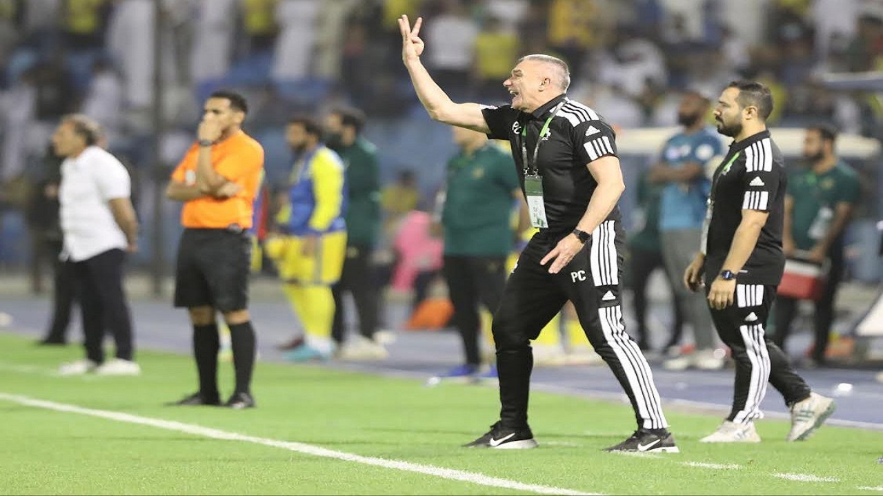 كارتيرون : استغرب من زعل لاعبي النصر من الحكم