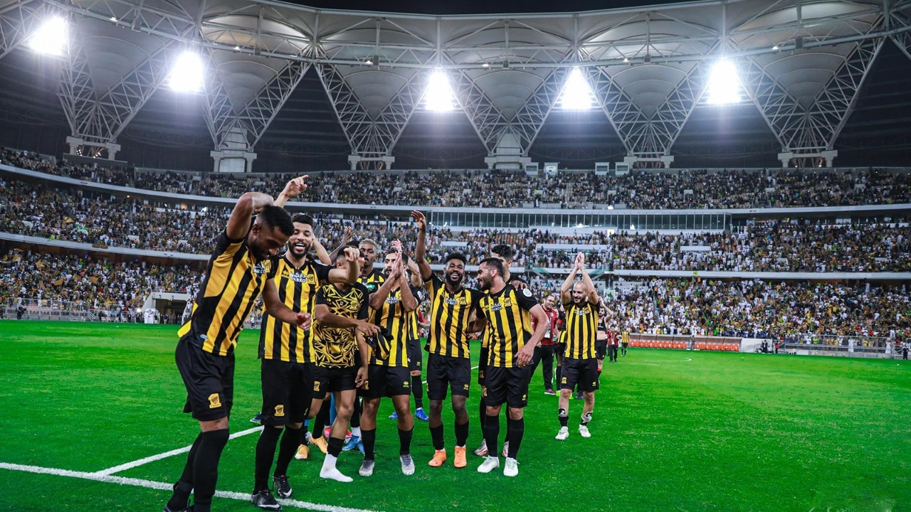 أندية أوروبية تقتبس شعار جماهير الاتحاد “يمشي كدا كدا”