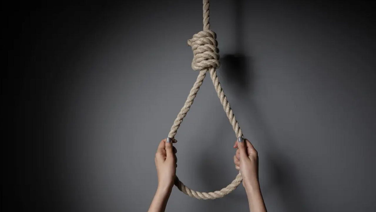 صورة..انتحار طفلة لملاقاة والدتها المتوفاة!