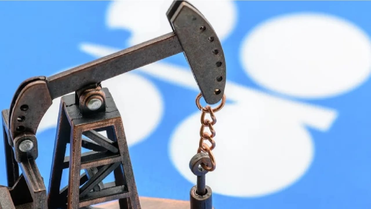 المملكة تؤكد حرصها على استقرار أسواق النفط والالتزام باتفاق أوبك+