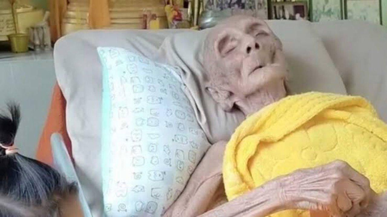 بالفيديو.. حقيقة وجود امرأة تبلغ من العمر 399 عامًا