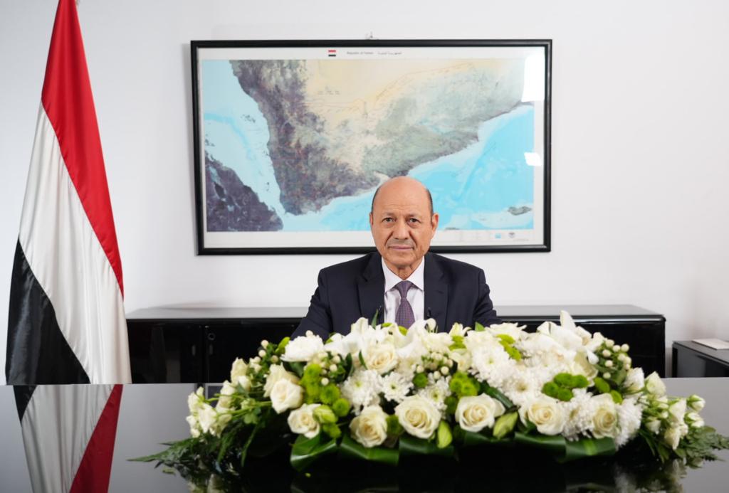 رئيس مجلس القيادة اليمني: ندعم حكومة الكفاءات وفق ما نص عليه اتفاق الرياض